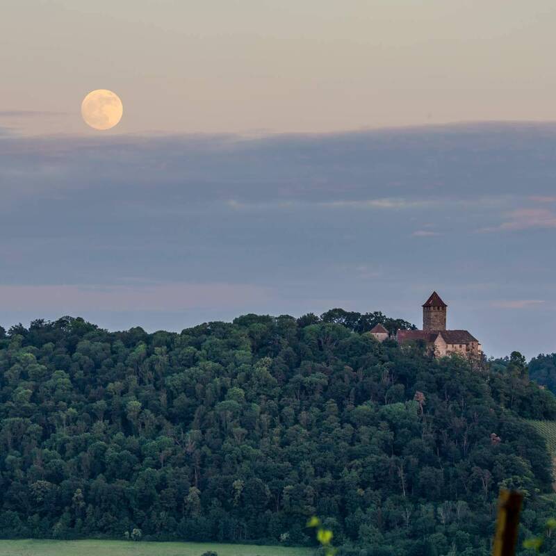 Burg Lichtenberg mit Lichtenberg und schönem Vollmond